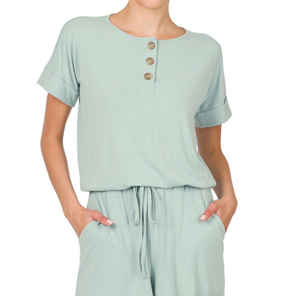 Travel Passions - Light Green Short Sleeve Romper with Pockets - Picture 1 of 2